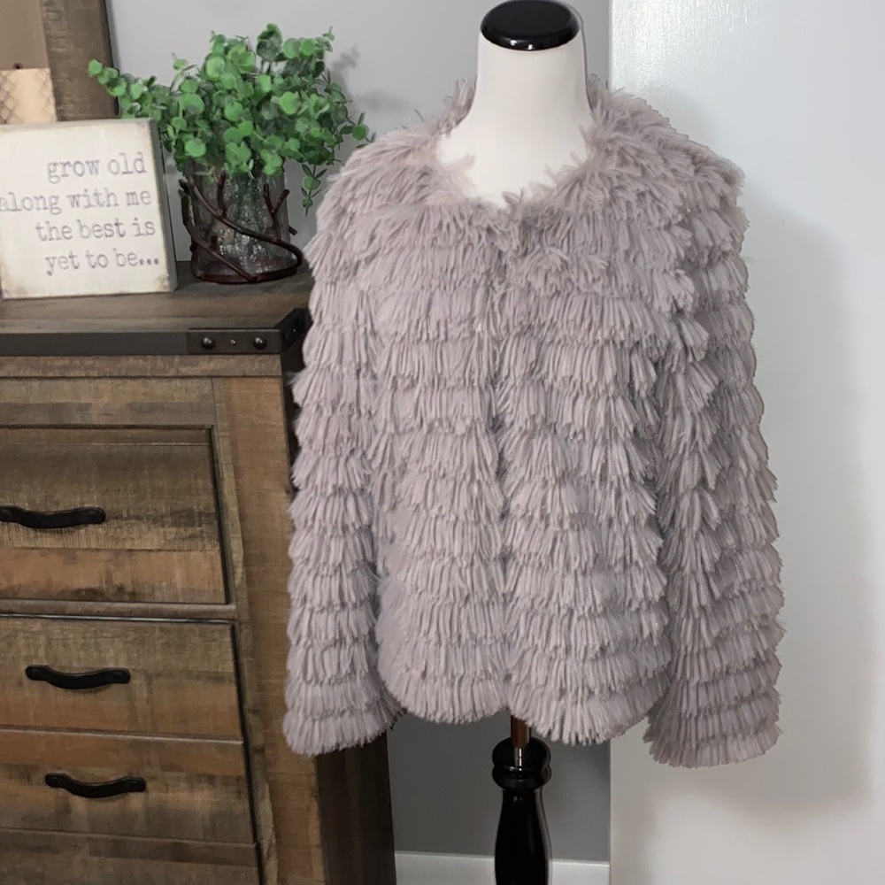 Jacket Full Zip En Creme Visit
Night On The Town Faux Fur EUC Small